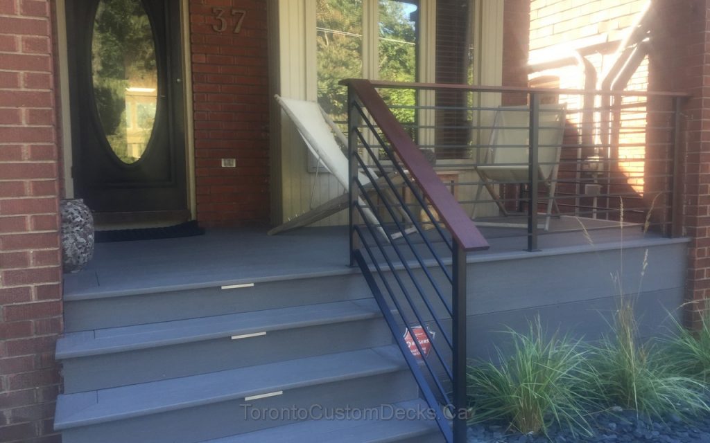 Frontporchrailingsinterlocking_01 Toronto Custom deck design
